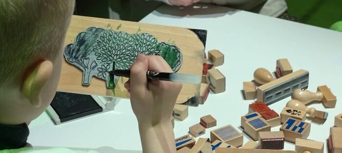 Découvrez la vie des habitants de la plus grande forêt du monde à travers une exposition et un atelier au Musée des Confluences ce samedi 17 janvier 2026