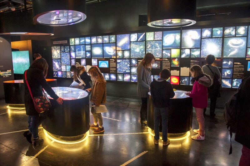 Tous les premiers samedis du mois, le Planétarium de Vaulx-en-Velin propose l'accès à ses activités gratuitement. 