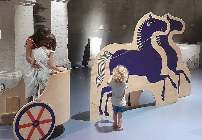 Lugdunum musée et théâtres antiques est gratuit pour toute la famille chaque 1er dimanche du mois 
