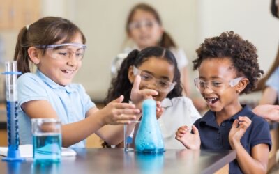 enfants à la fête de la science 