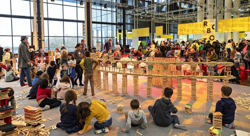 enfants à la fête de la science lyon